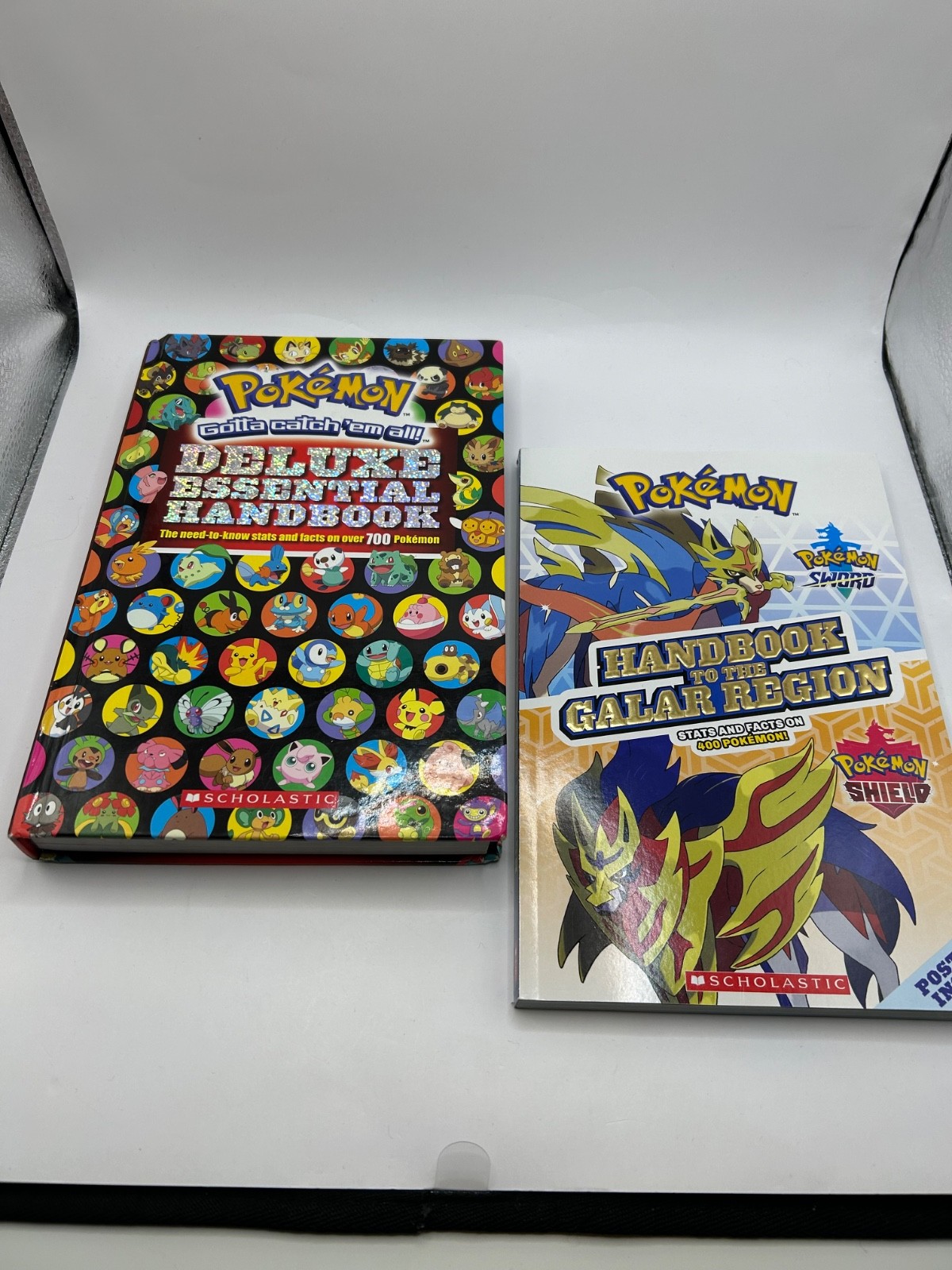 Pokemon Super Deluxe Essential Handbook Hardcover Book Scholastic Edition VG