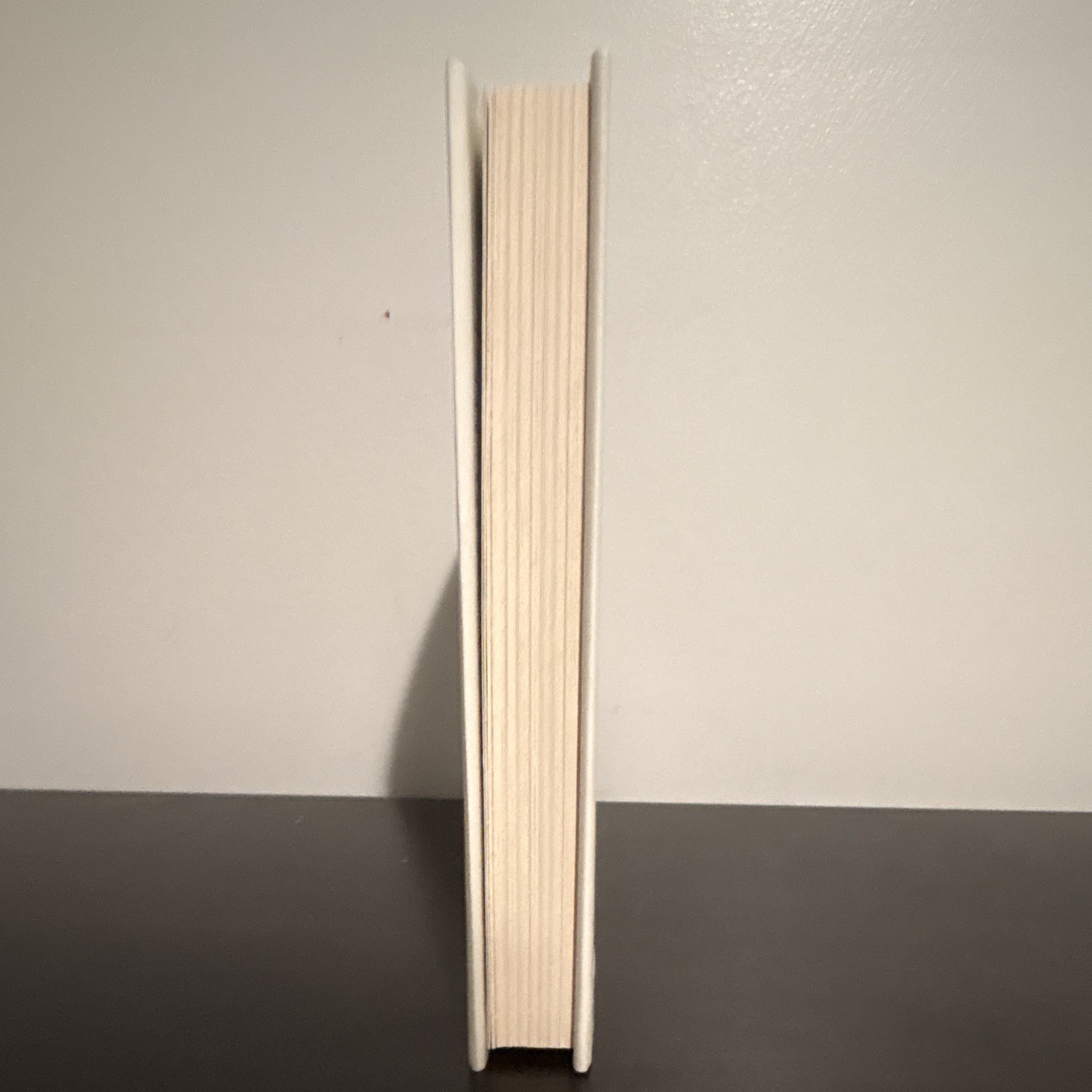 Atomic Habits by James Clear Hardcover w/ Dust Jacket, Avery Self-Help